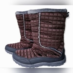 Mountrek "Lisa Quilted" Coffee Warm Winter Boots Woman's Size 10.  Like New!
